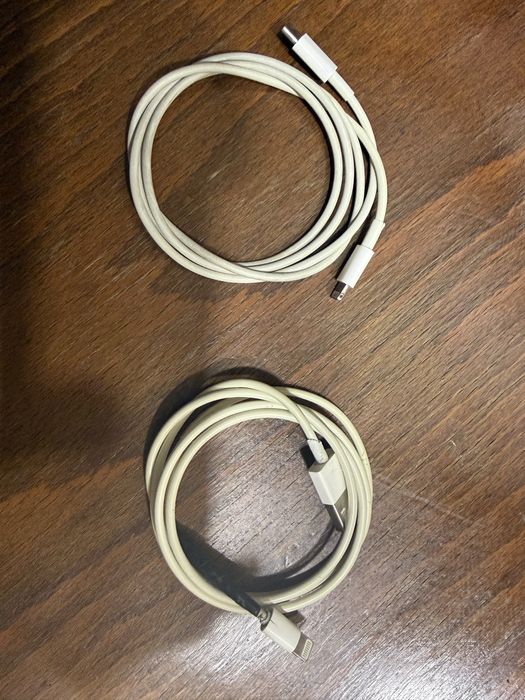 Продаю кабеля для зарядки айфонов оригинал!