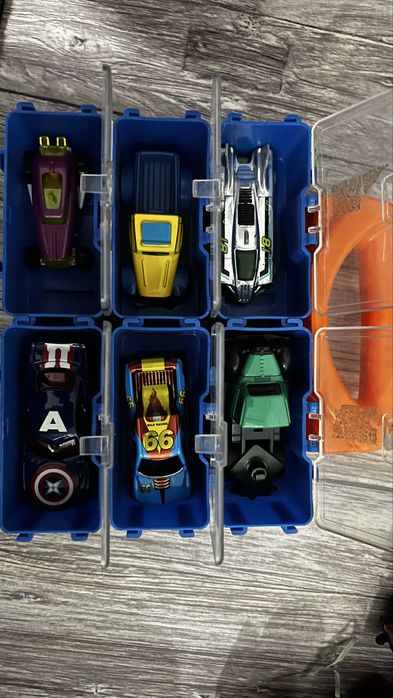 Продам игрушки машинки