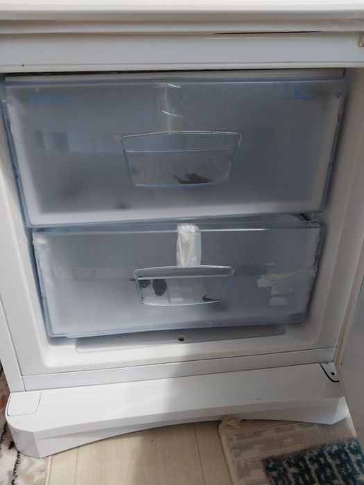 Продам холодильник фирмы Indesit