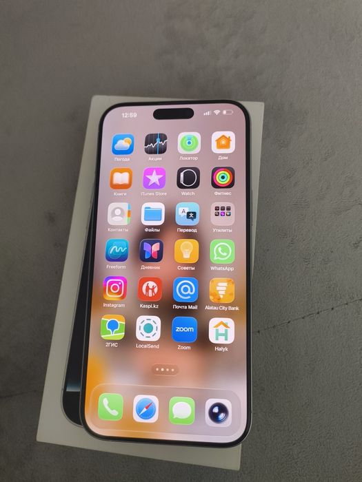Iphone 16 pro max белый 90% акб