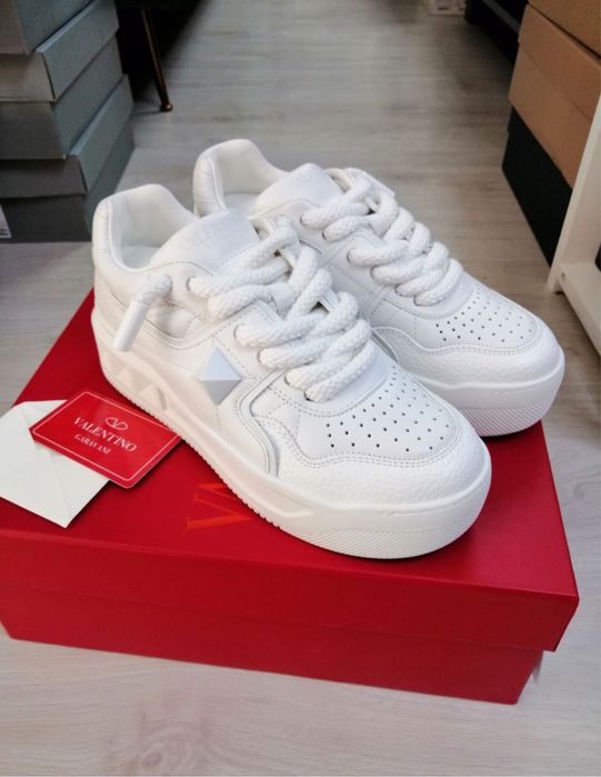Adidais Valentino Premium Full box