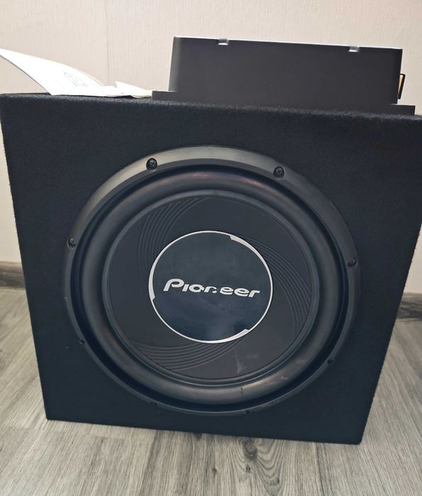 Pioneer комплект Усилвател и бас каса с Гаранция