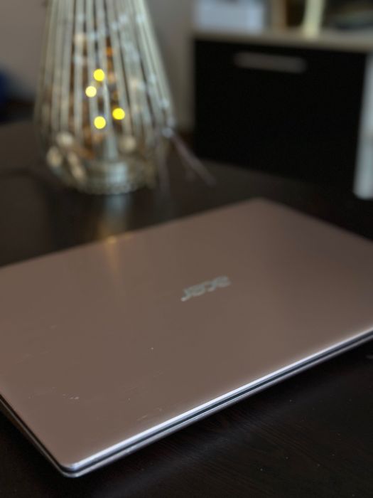 Лаптоп Acer Swift 3 - rose gold