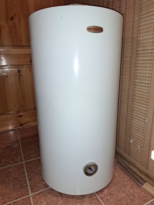 Водонагреватель Ariston