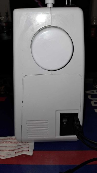 Mașină de cusut Medion