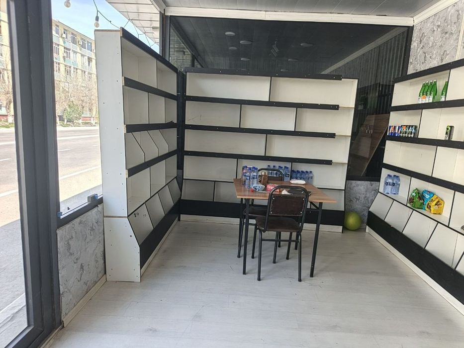 Magazin uchun tayyor polkalar