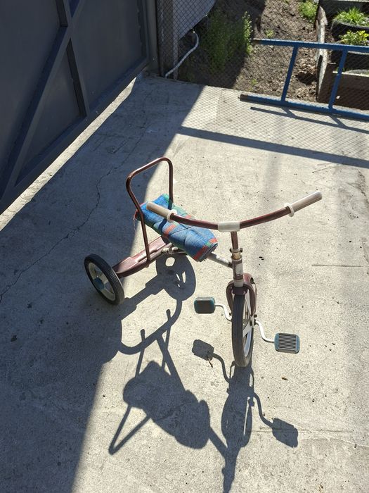 Отдам велик за 2 шоколадки