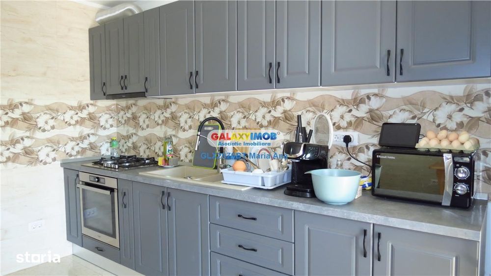 Oportunitate: CASA P+M, TEREN 10.000 mp.. Hutani Vladeni