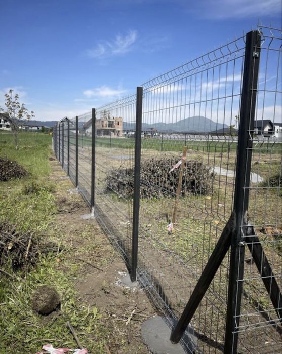 Vand si fac garduri din plasa bordurată