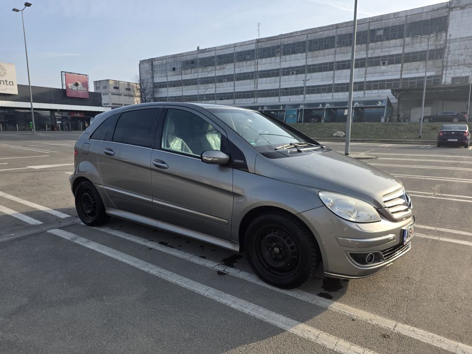 Mercedes B class