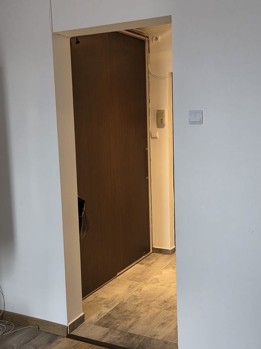 Inchiriez apartament cu 1cameră