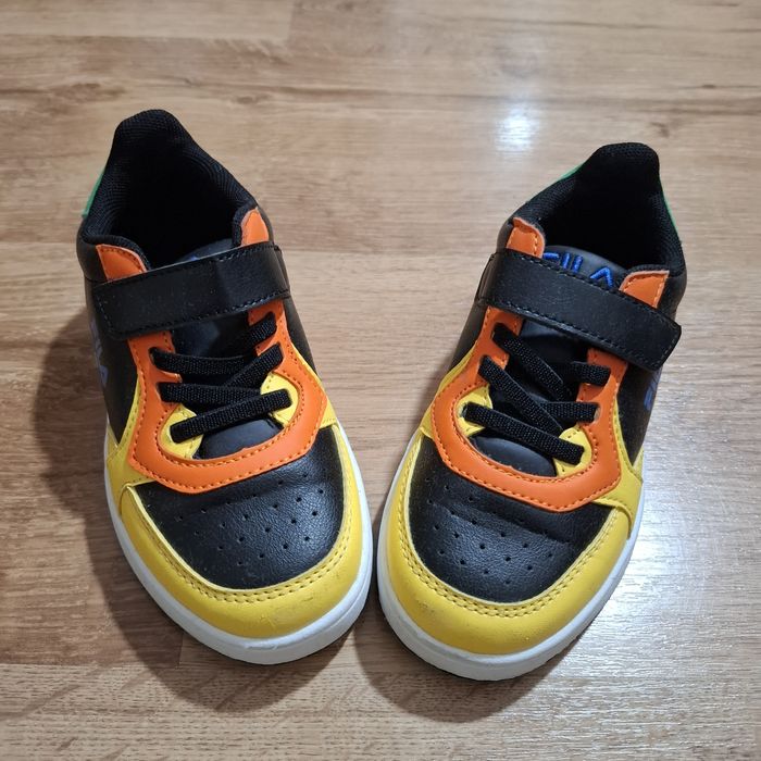 Adidasi puma si costum baie