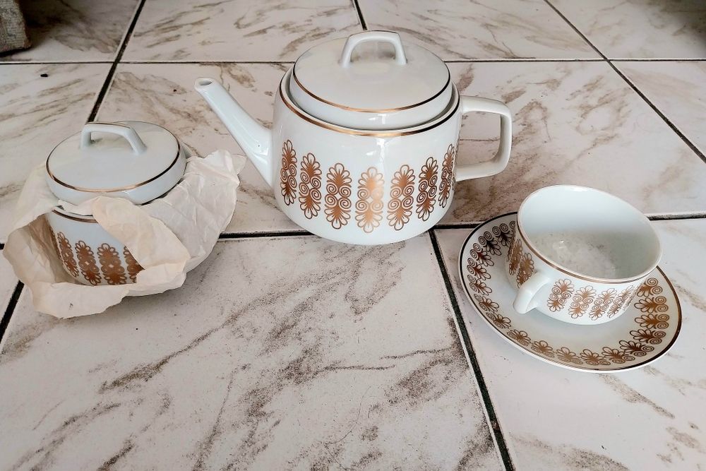 Сервиз за чай - порцелан