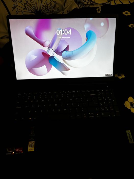 Laptop Lenovo Perfect funcțional