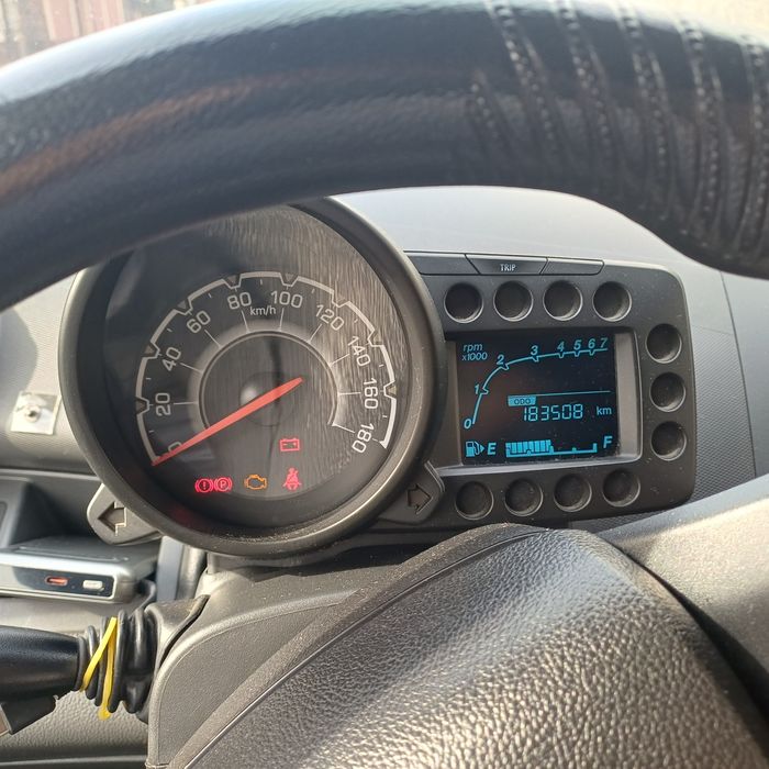 Спарк 1 поз 2015 йил 5300 $