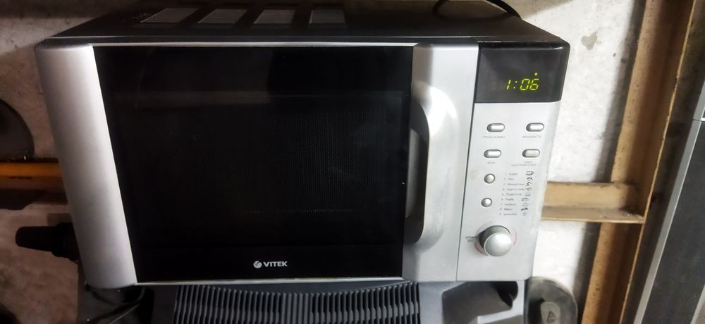 Продам микроволновку Vitek
