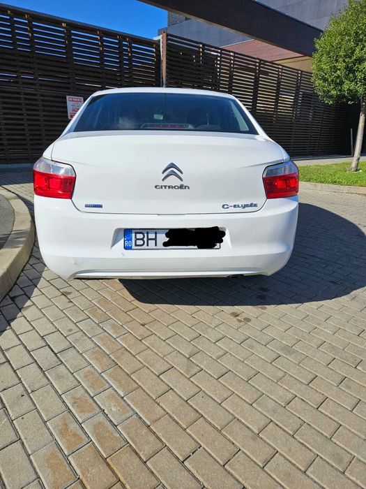 Vând Citroen C-Elysée