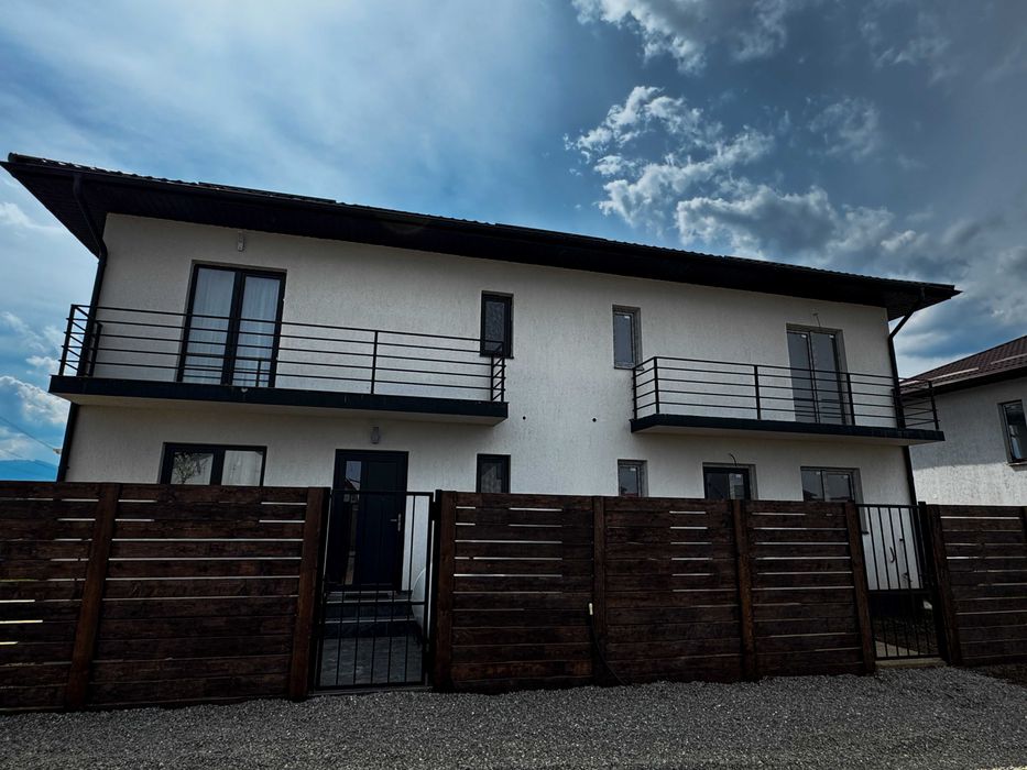 Casa tip Duplex - comuna Tarlungeni - cartier Izvor