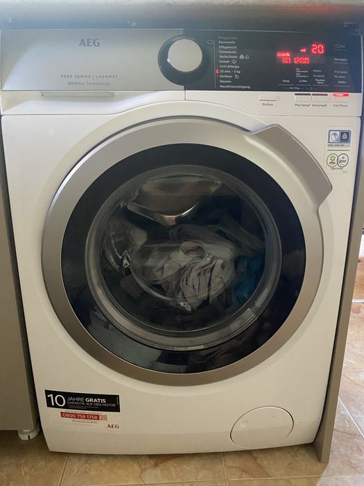 Пералня АЕГ 8000