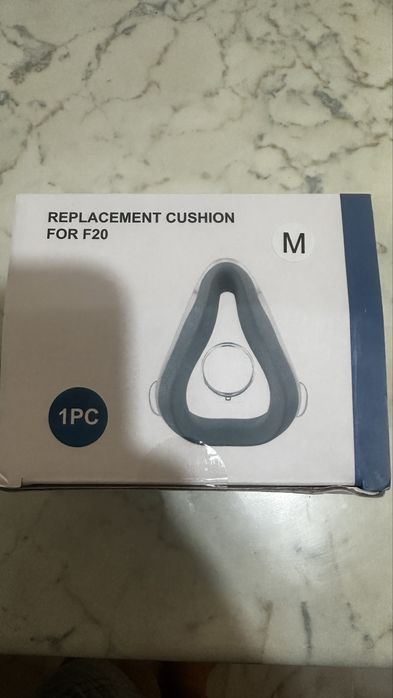 CPAP Resmed F20 - perna masca cu spuma, marime M