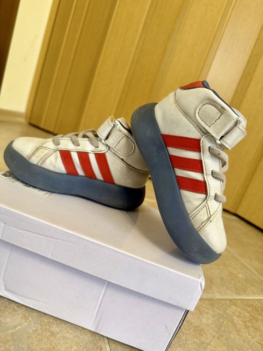 Детски сникърси Adidas Disney