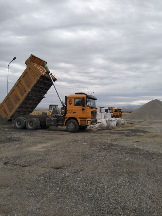 Услуга самасвал хова шахман доставка щебен оцев глина пгс асфальт щебе