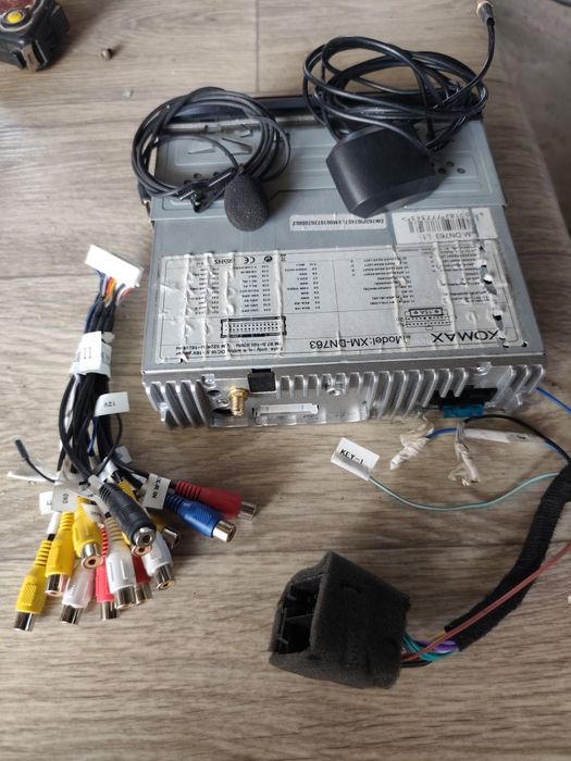 Мултимедия за автомобили