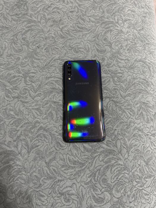 Продам Samsung Galaxy A50