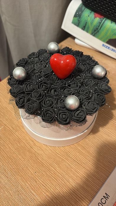 Подаръчета от изкуствени рози