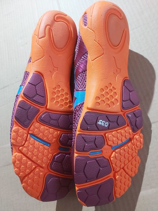 MIZUNO pantofi de sport masura 46 (13US)