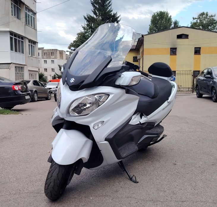Suzuki Burgman 650 Executive