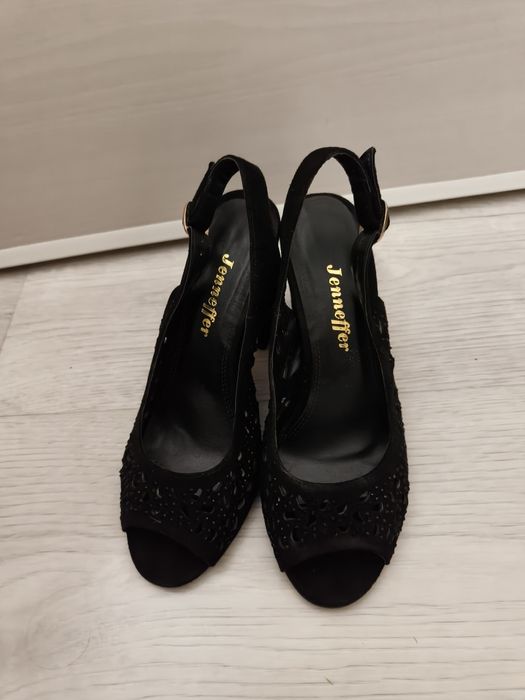 Продаю обувь (зима, лето и осень)