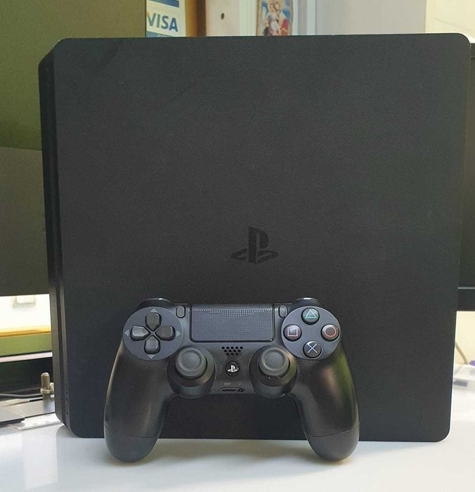 Consola PS4 Slim (AG.18 Tutora B.28347.1) Garantie 2 ani!