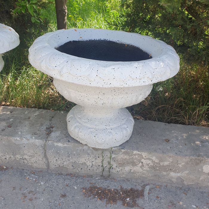 Гул тувак, вазоны, кашпо, горшки и цветочницы из бетона