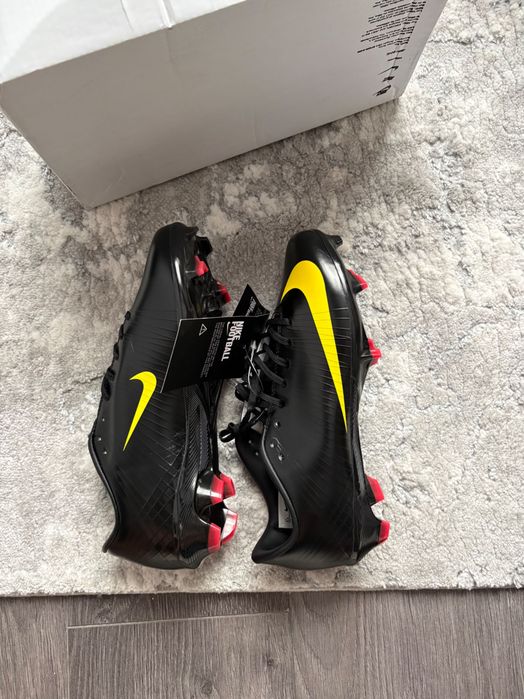Nike Mercurial Limited