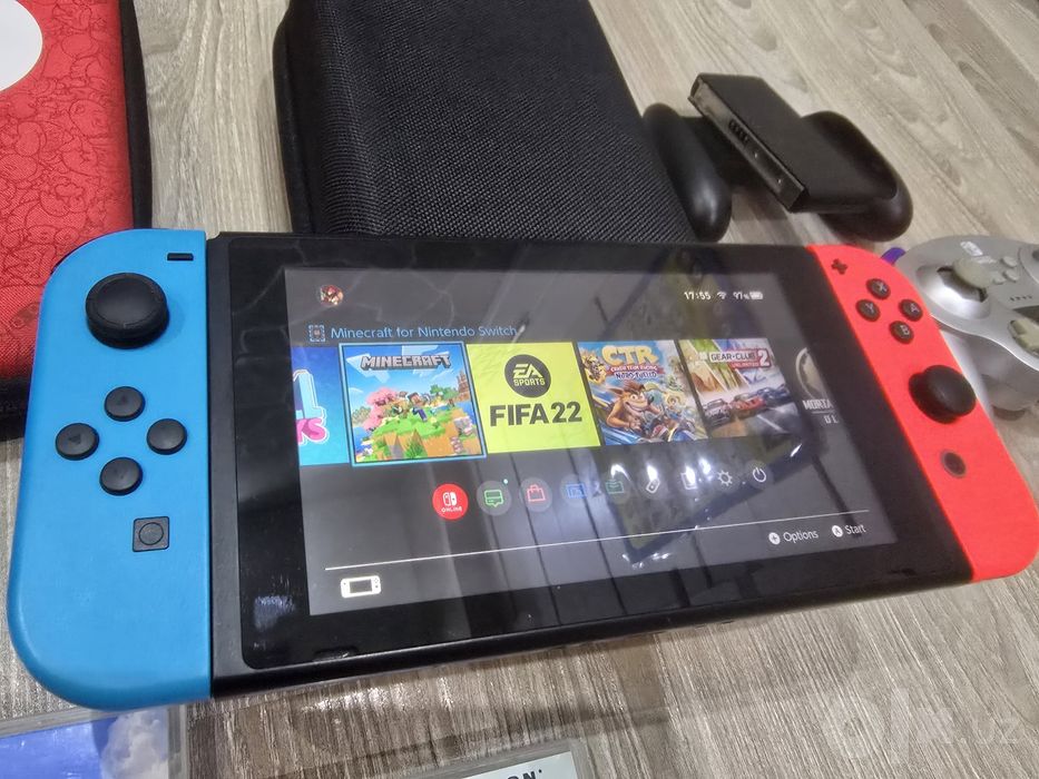 Продам Nintendo Switch(V2) полный комплект + бонусы!