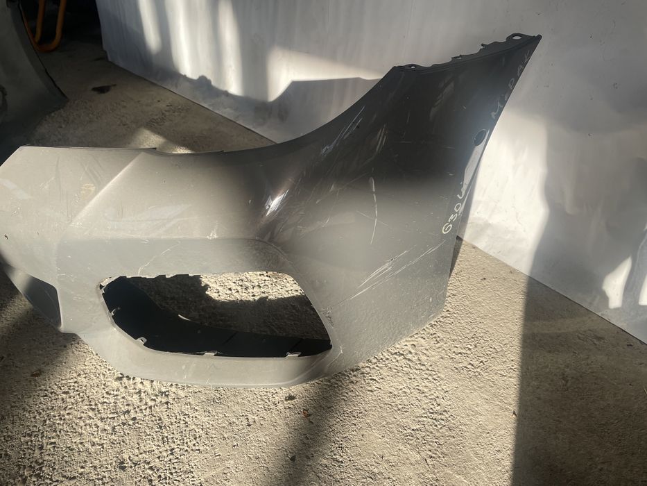 Bara fata BMW G30  facelift M pachet  6 senzori park assist