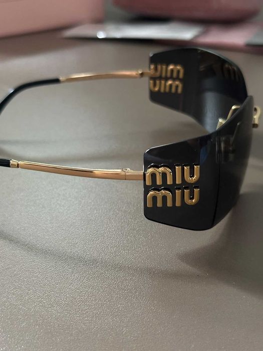 Ochelari de soare MIU MIU
