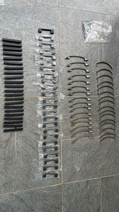 Дръжки за шкафове