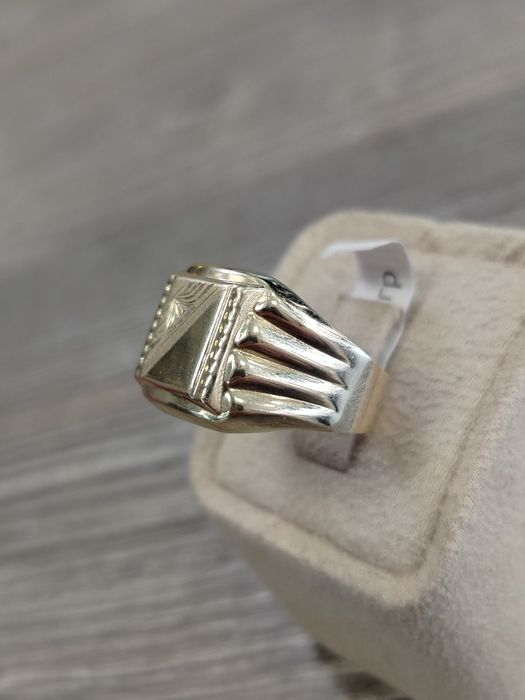 Златен пръстен 3.75гр / 14К