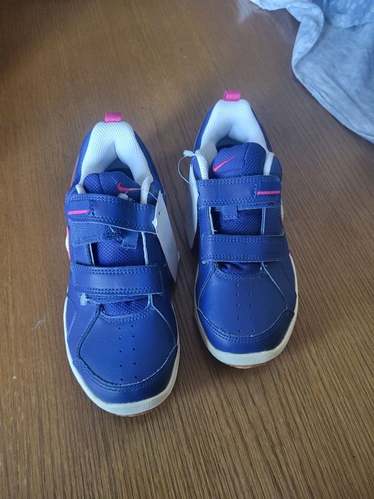 Vând Adidași Originali