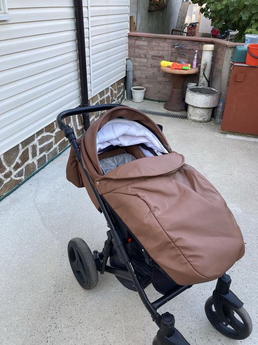 Бебешка количка Quall Carmeo 3 в 1