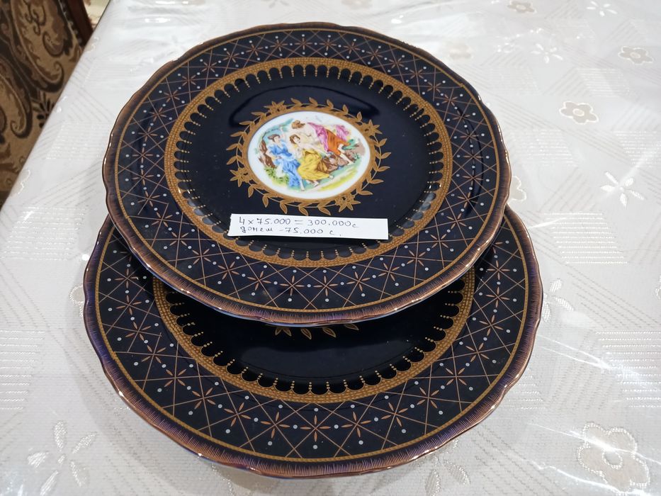 Продам тарелки Мадонна