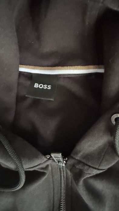 Boss суичър размер Л