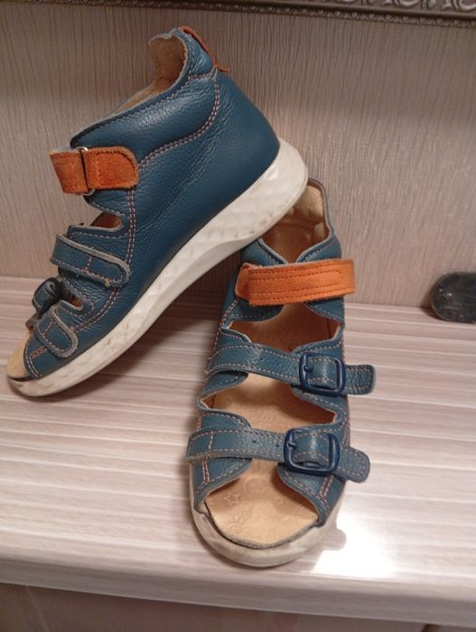 Продам ортопеды б/у