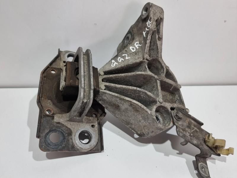 Suport cu tampon motor dreapta Nissan Qashqai facelift (2010-2013) [NJ10] 1.6 benzina HR16DE 11232-J