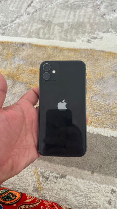 iPhone 11 black 128gb