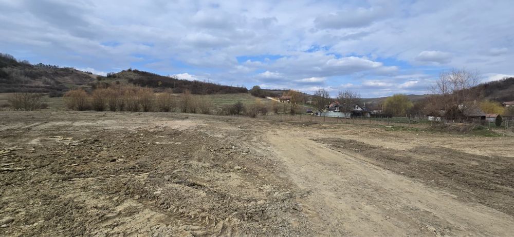 Teren intravilan- Proiect imobiliar CU valabil , toate utilitatile