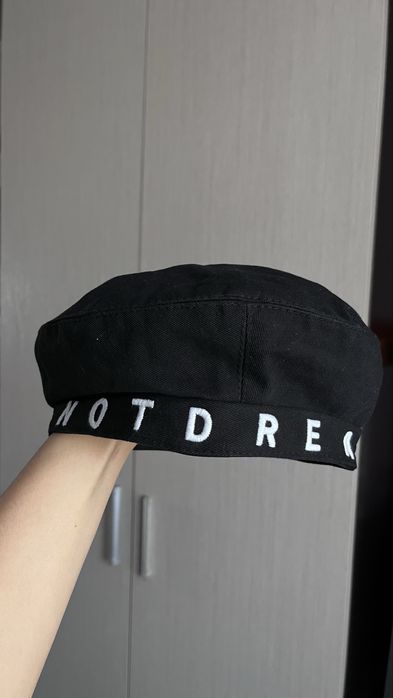 Берет, головной убор