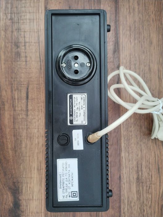 Стабилизатор електронен регулатор